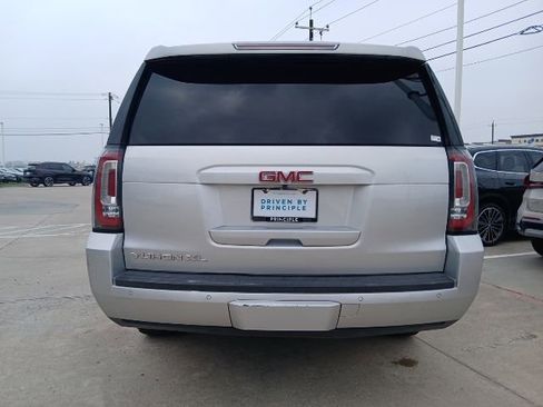 Used 2019 GMC Yukon XL SLT w/ Open Road Package RWD image 8