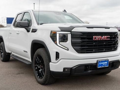 Used 2023 GMC Sierra 1500 Elevation w/ X31 Off-Road Package image 4