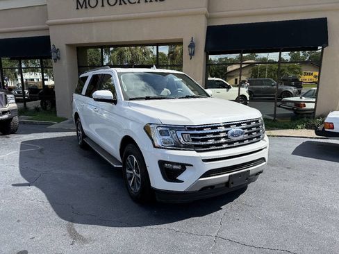 Used 2020 Ford Expedition Max XLT w/ Equipment Group 202A AWD/4WD image 2