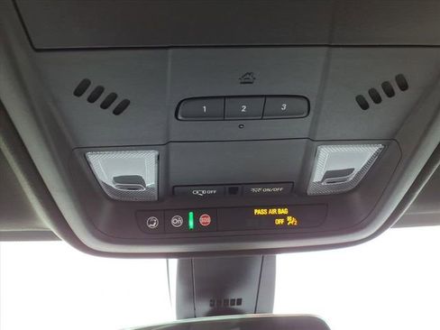 New 2026 Cadillac XT5 Luxury image 33