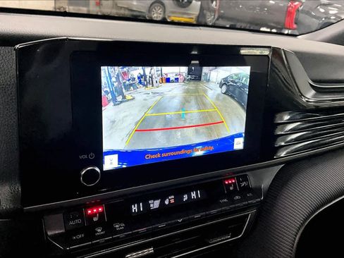 Certified 2025 Toyota Camry SE image 28