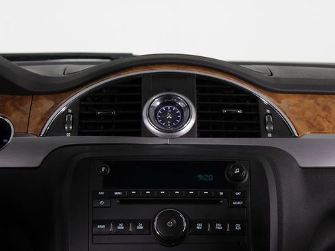 Used 2010 Buick Enclave CXL w/ Trailering Provision Package image 9