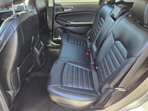 Certified 2024 Ford Edge SEL w/ Convenience Package AWD/4WD image 11