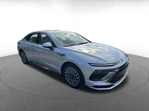 Used 2025 Hyundai Sonata SEL image 1