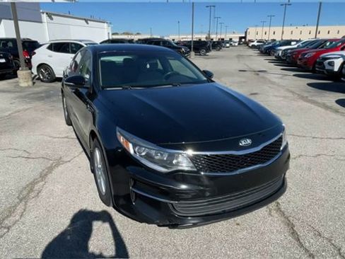 Used 2016 Kia Optima LX image 4