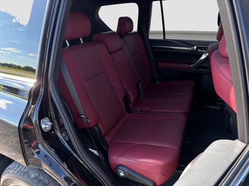 Used 2022 Lexus GX 460 Premium w/ Premium Package AWD/4WD image 19