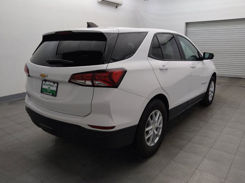 Used 2022 Chevrolet Equinox LS w/ LS Convenience Package FWD image 9