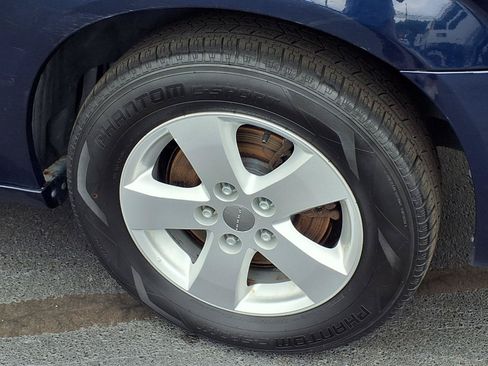 Used 2013 Dodge Grand Caravan SE FWD image 26