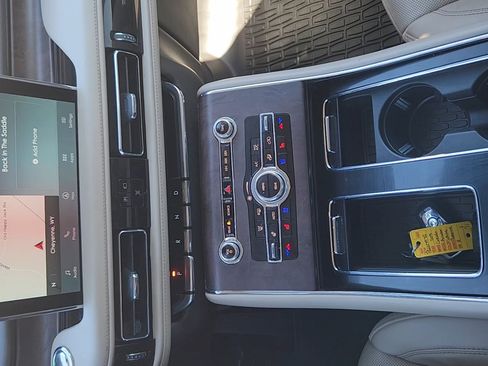 Used 2023 Lincoln Aviator Reserve w/ Equipment Group 201A image 15