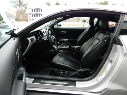 Used 2016 Ford Mustang GT Premium w/ Equipment Group 401A image 11