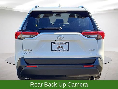 Used 2020 Toyota RAV4 XLE image 6