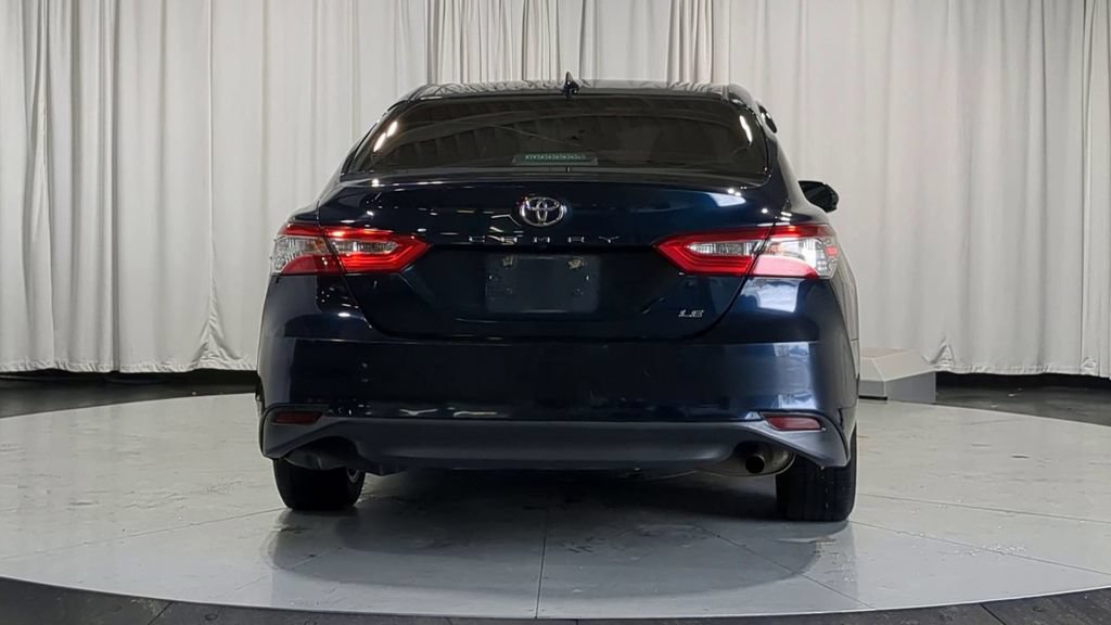 Used 2019 Toyota Camry LE FWD image 3