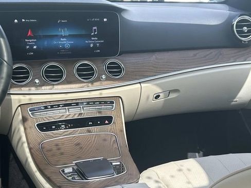 Used 2023 Mercedes-Benz E 350 4MATIC Sedan image 34