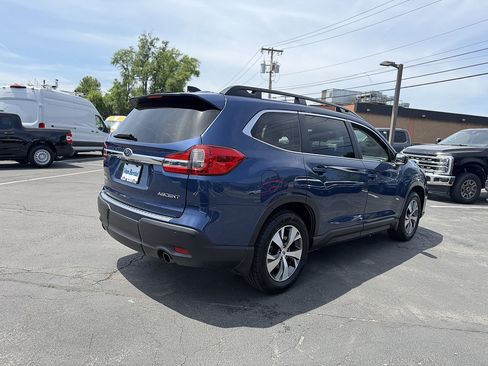 Used 2022 Subaru Ascent Premium w/ Convenience Package AWD/4WD image 7