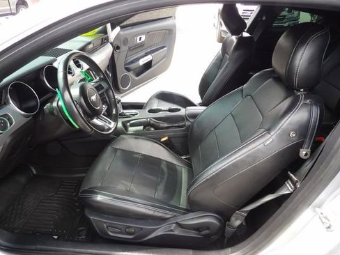 Used 2020 Ford Mustang GT Premium RWD image 28