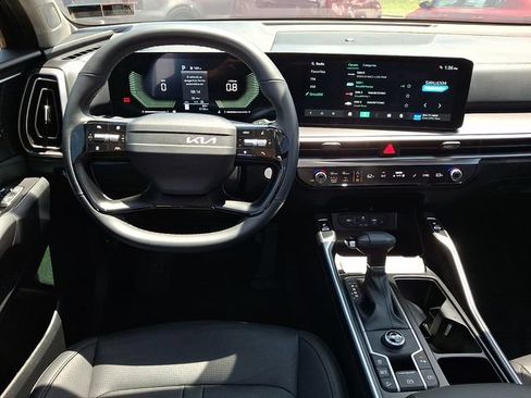 Certified 2026 Kia Sorento S w/ S Panoramic Sunroof Package FWD image 12