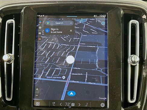 Used 2025 Volvo XC40 B5 Plus w/ Climate Package image 14