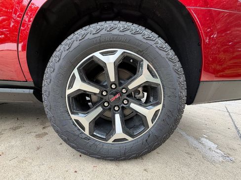 New 2026 GMC Yukon AT4 AWD/4WD image 39
