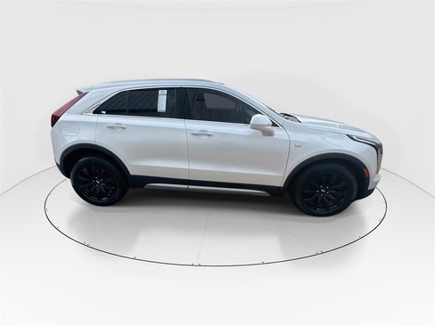 Used 2020 Cadillac XT4 Premium Luxury image 9
