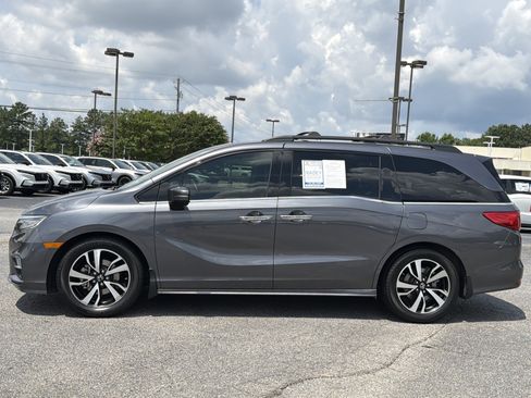 Used 2019 Honda Odyssey Elite image 2