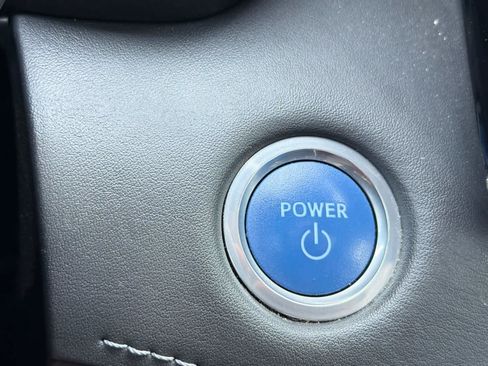 Used 2020 Toyota Highlander XLE AWD/4WD image 26