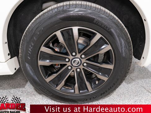 Used 2019 Nissan Armada Platinum w/ Captain's Chairs Package image 10