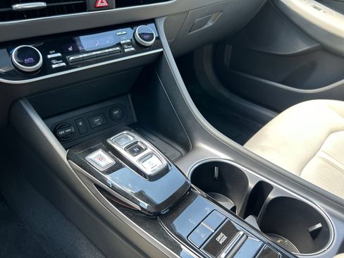 Used 2023 Hyundai Sonata SEL w/ Convenience Package FWD image 13