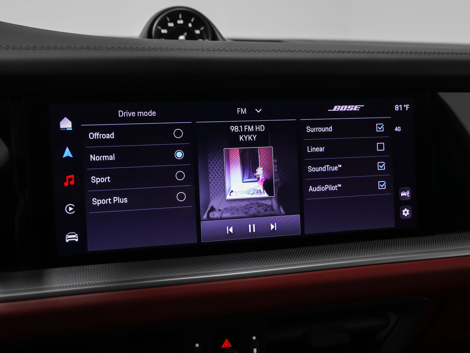 Certified 2025 Porsche Cayenne S AWD/4WD image 32