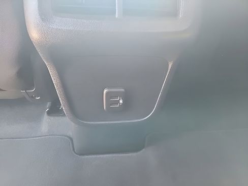 Used 2022 Chevrolet Equinox LT image 14