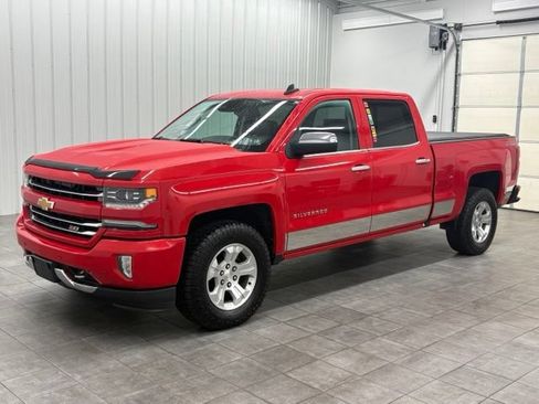 Used 2017 Chevrolet Silverado 1500 LTZ Z71 w/ LTZ Plus Package AWD/4WD image 5