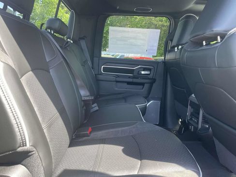 New 2026 RAM 2500 Laramie AWD/4WD image 17