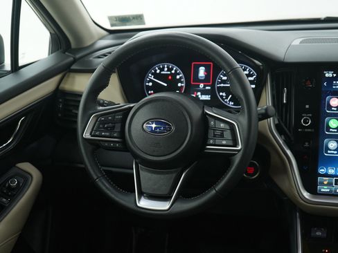 Used 2025 Subaru Outback Premium image 14