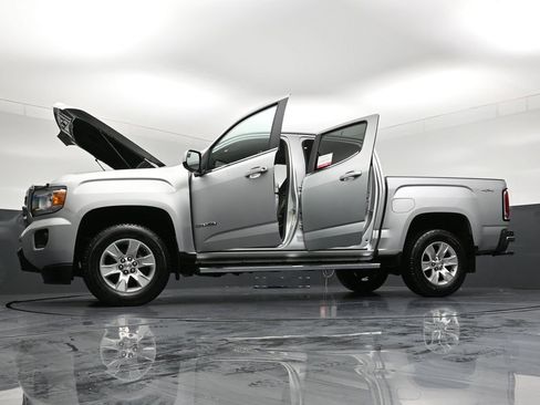 Used 2016 GMC Canyon SLE image 36