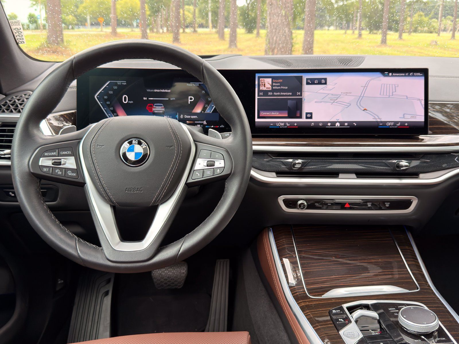 Used 2024 BMW X5 xDrive40i w/ Premium Package AWD/4WD image 3