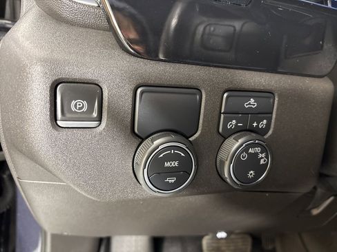 Used 2022 Chevrolet Silverado 1500 LT w/ Protection Package image 29