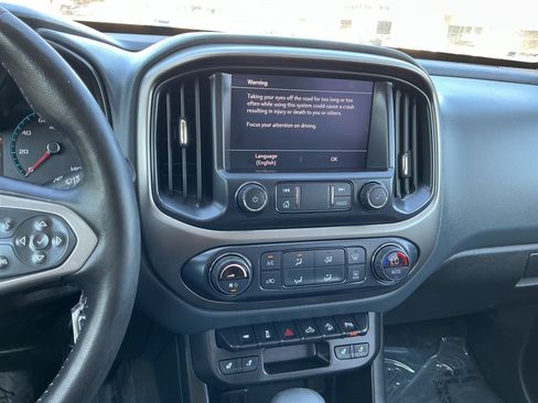 Used 2022 Chevrolet Colorado Z71 AWD/4WD image 20