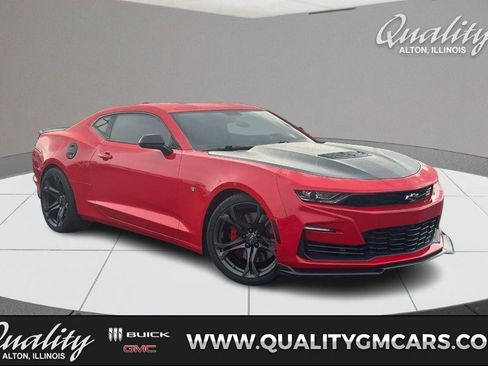 Used 2020 Chevrolet Camaro SS image 1