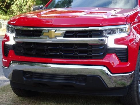 Used 2023 Chevrolet Silverado 1500 LT image 25