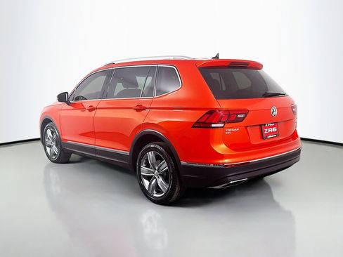 Used 2018 Volkswagen Tiguan SEL Premium AWD/4WD image 3