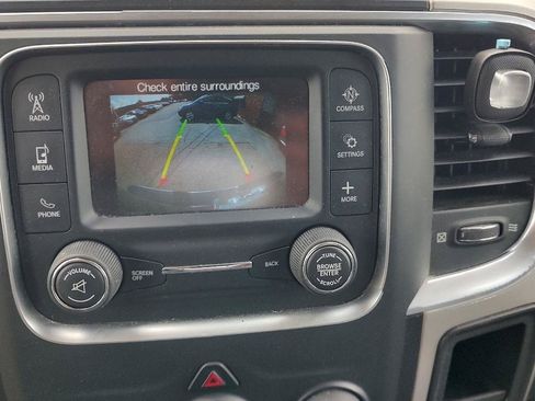 Used 2020 RAM 1500 Classic SLT AWD/4WD image 16