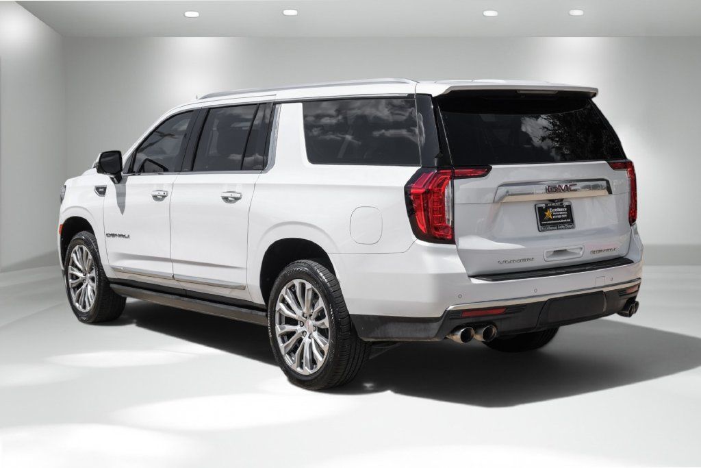 Used 2021 GMC Yukon XL Denali w/ Denali Premium Package RWD image 9
