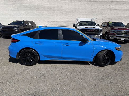 Used 2025 Honda Civic Sport image 4