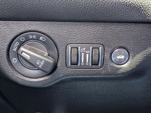 Used 2021 Dodge Challenger GT w/ Performance Handling Group RWD image 20