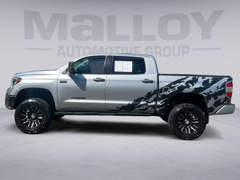 Used 2019 Toyota Tundra Limited w/ Limited Premium Package AWD/4WD image 2