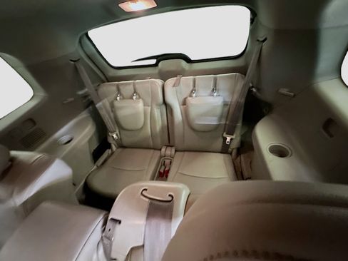 Used 2012 Toyota Highlander Limited w/ Tow Pkg image 31