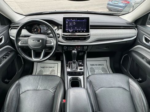 Used 2022 Jeep Compass Latitude image 19
