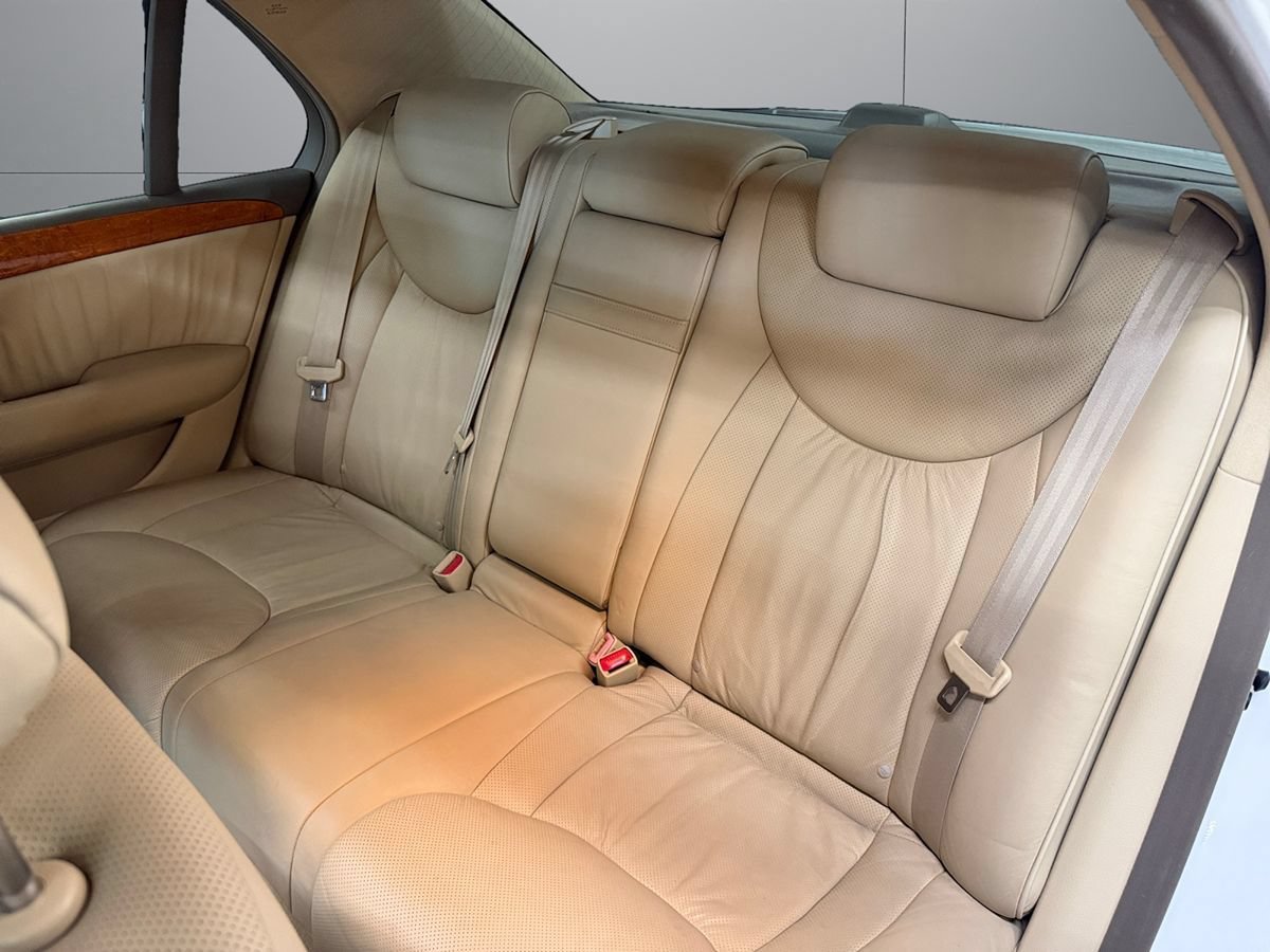 Used 2004 Lexus LS 430 w/ Modern Luxury Pkg RWD image 14