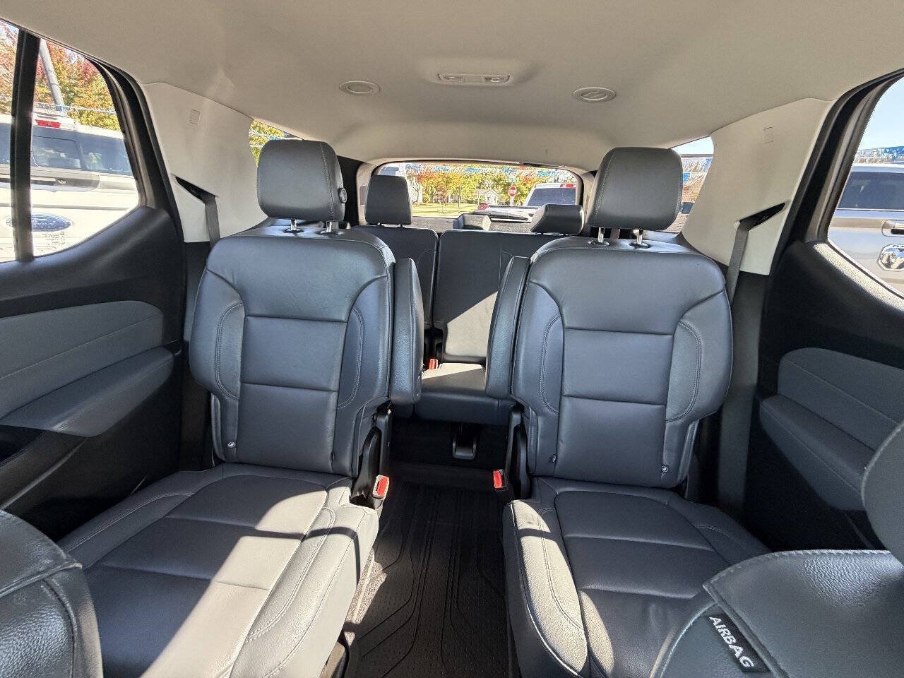 Used 2018 Chevrolet Traverse LT w/ LPO, Floor Liner Package AWD/4WD image 26