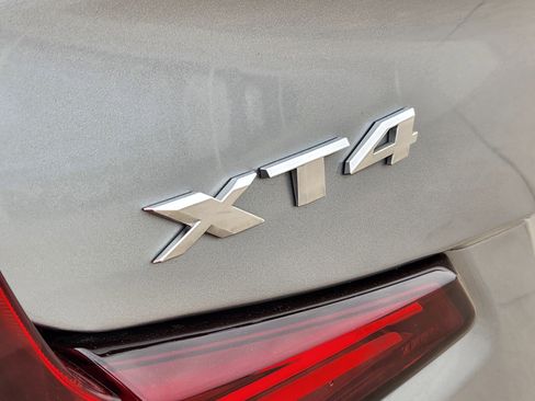 Certified 2025 Cadillac XT4 Premium Luxury image 11