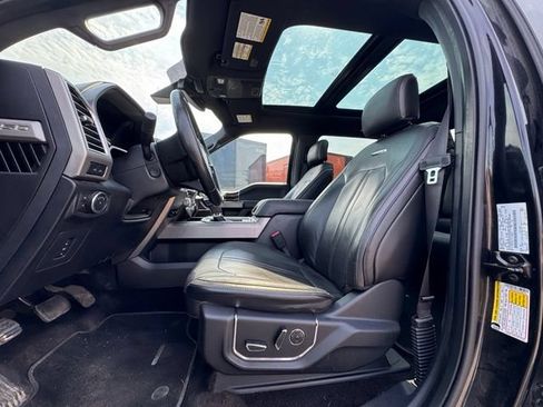 Used 2015 Ford F150 Platinum w/ Equipment Group 701A Luxury AWD/4WD image 10